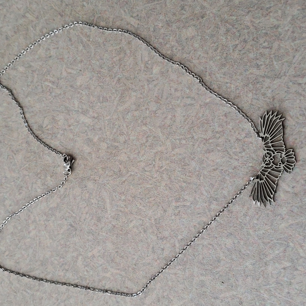 Flying owl necklace - Picture 2 of 2